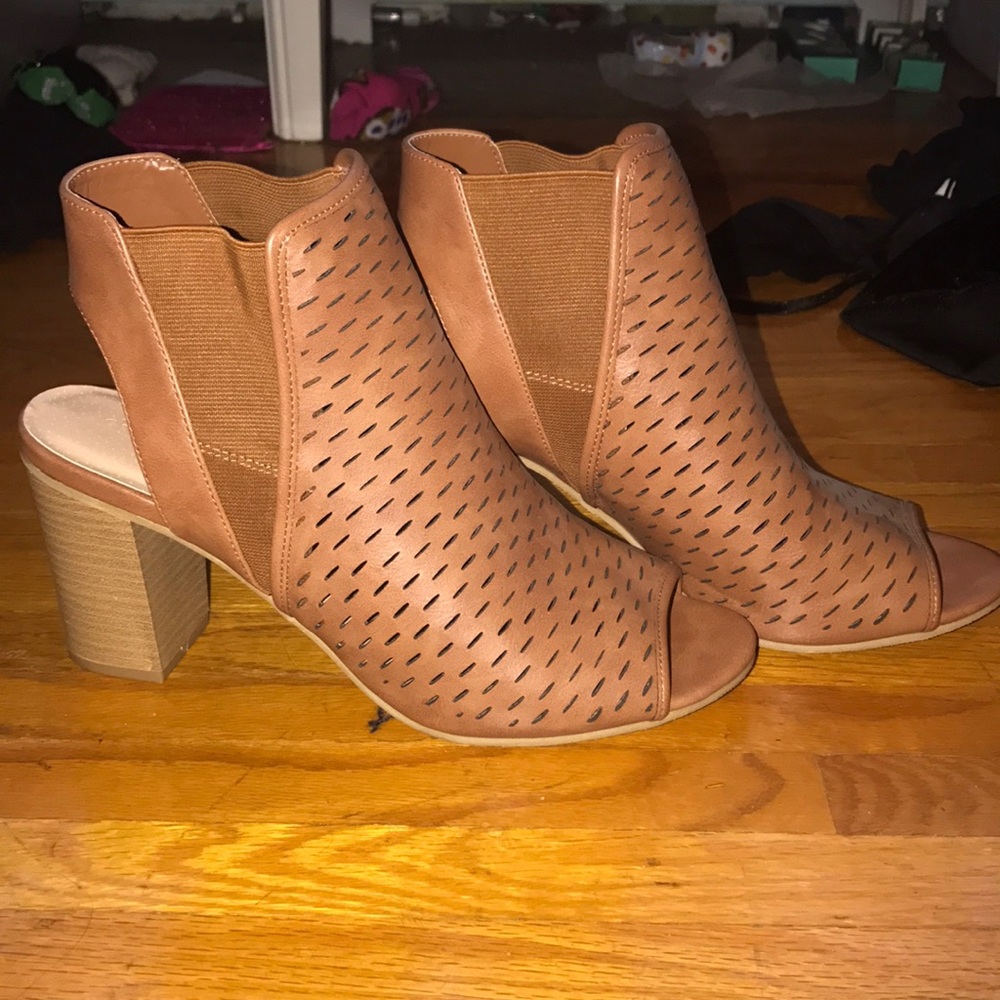 Brown Charlotte Russe Fall boots